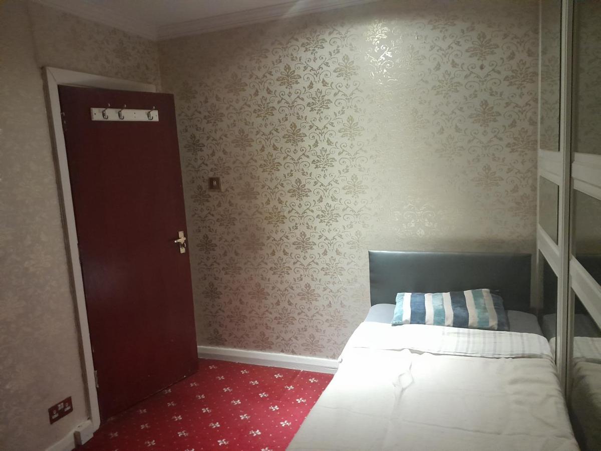 Lovely 1-Bed Studio In London 아파트 외부 사진