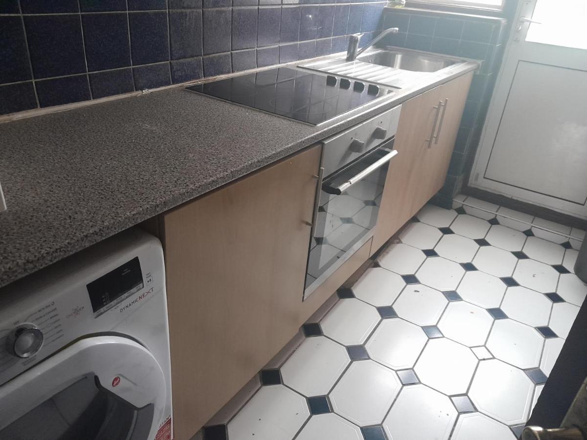 Lovely 1-Bed Studio In London 아파트 외부 사진