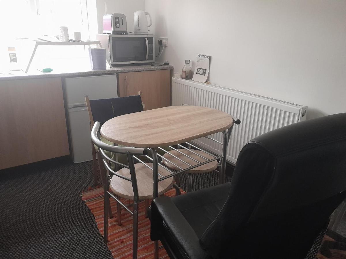 Lovely 1-Bed Studio In London 아파트 외부 사진